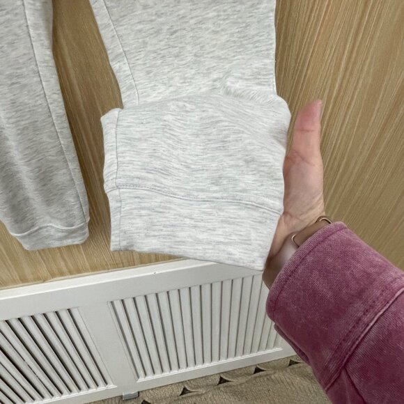 Travis Matthew Heather Gray Joggers Pants Size Medium - Picture 3 of 5